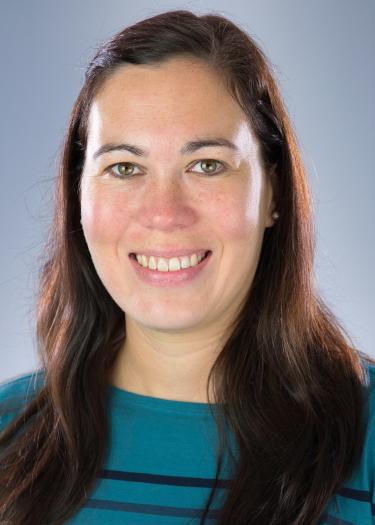 Dr. Julia Kalmar